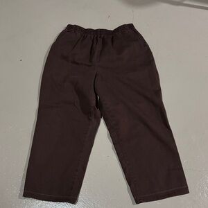 Chic Dark Brown Capris